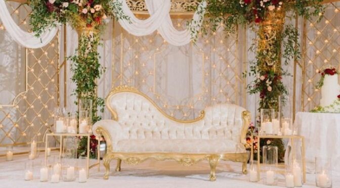 How to save money on wedding decorations