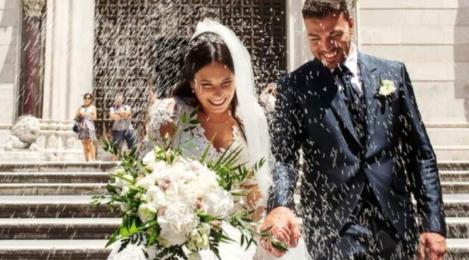 What time of day is best for wedding photos?