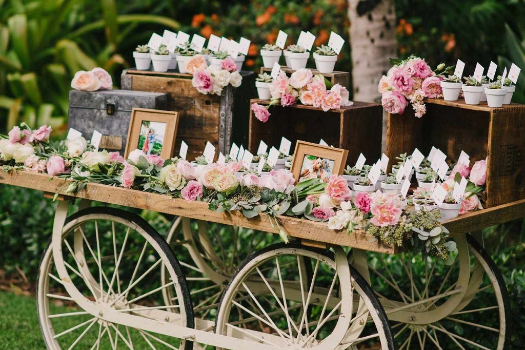 What things can you DIY for your wedding