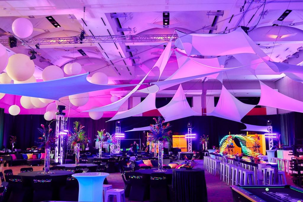 How do I ensure the venue matches my event’s theme?